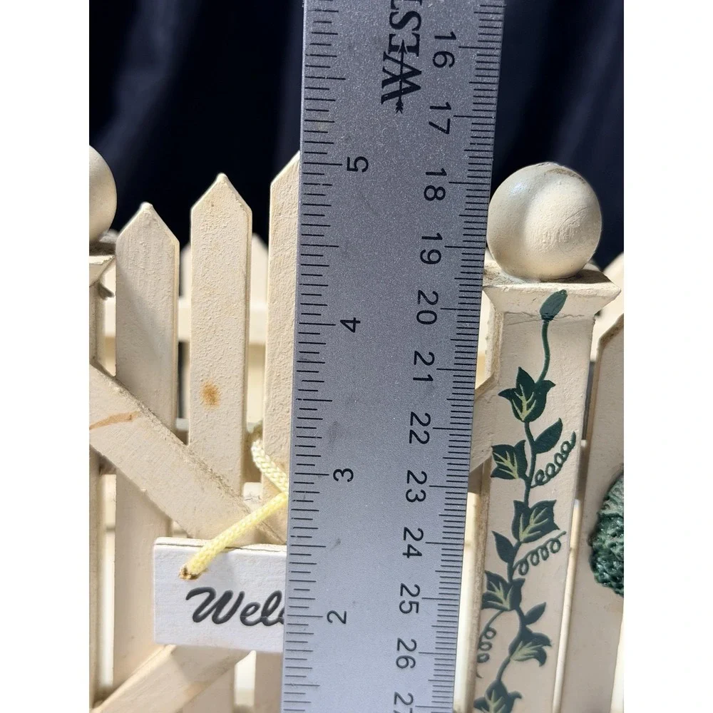 WOODEN WELOME BOX FOR PLANTS/PLANTER OR ANYTHING 8